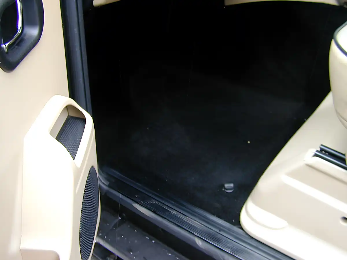 Used 2003 Land Rover Discovery Hse Epson Green Metallic - Interior and Exterior details 13