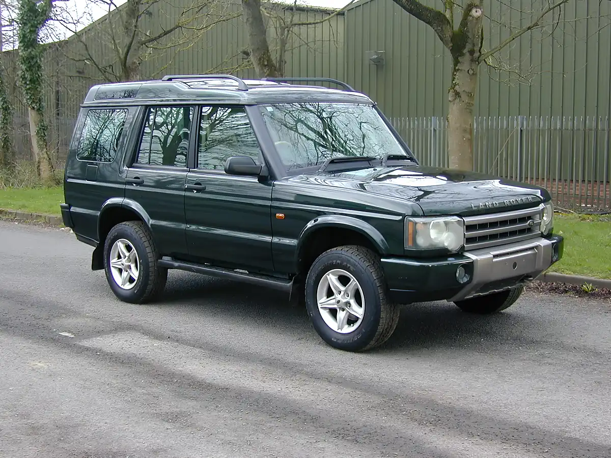 Used 2003 Land Rover Discovery Hse Green - Front View
