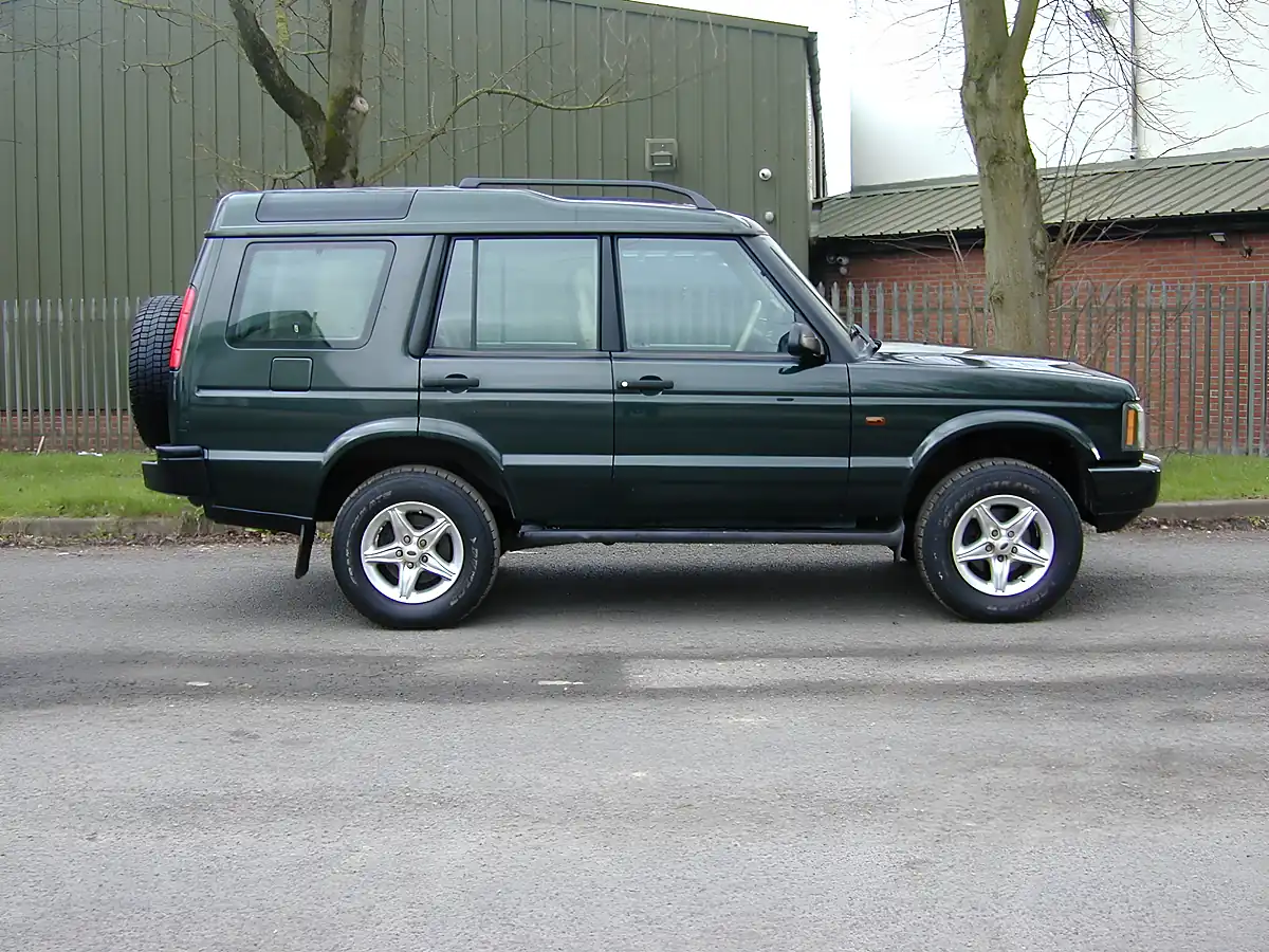 Used 2003 Land Rover Discovery Hse Green - Interior and Exterior details 2