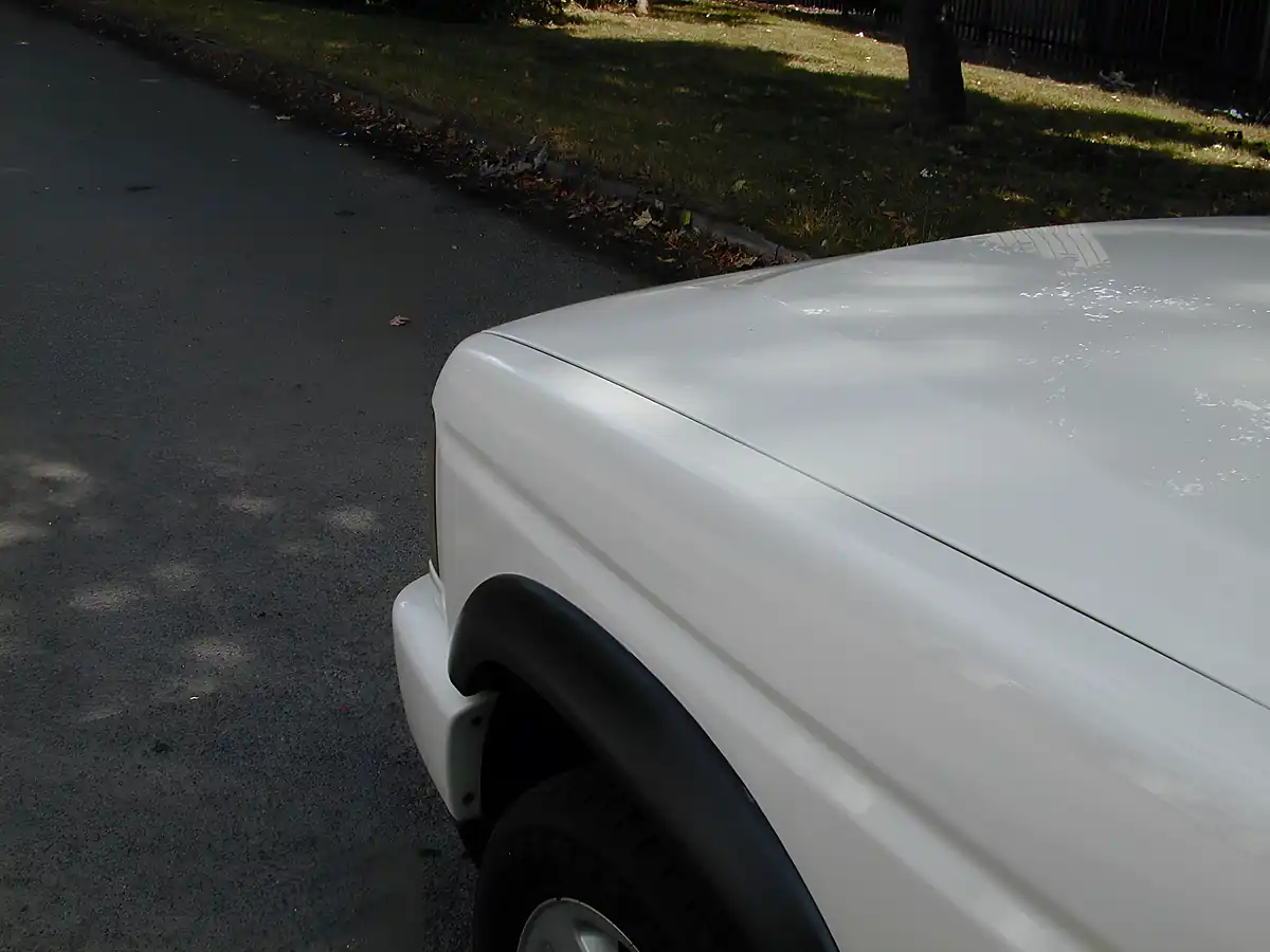 Used 2003 Land Rover Discovery Hse White - Interior and Exterior details 12