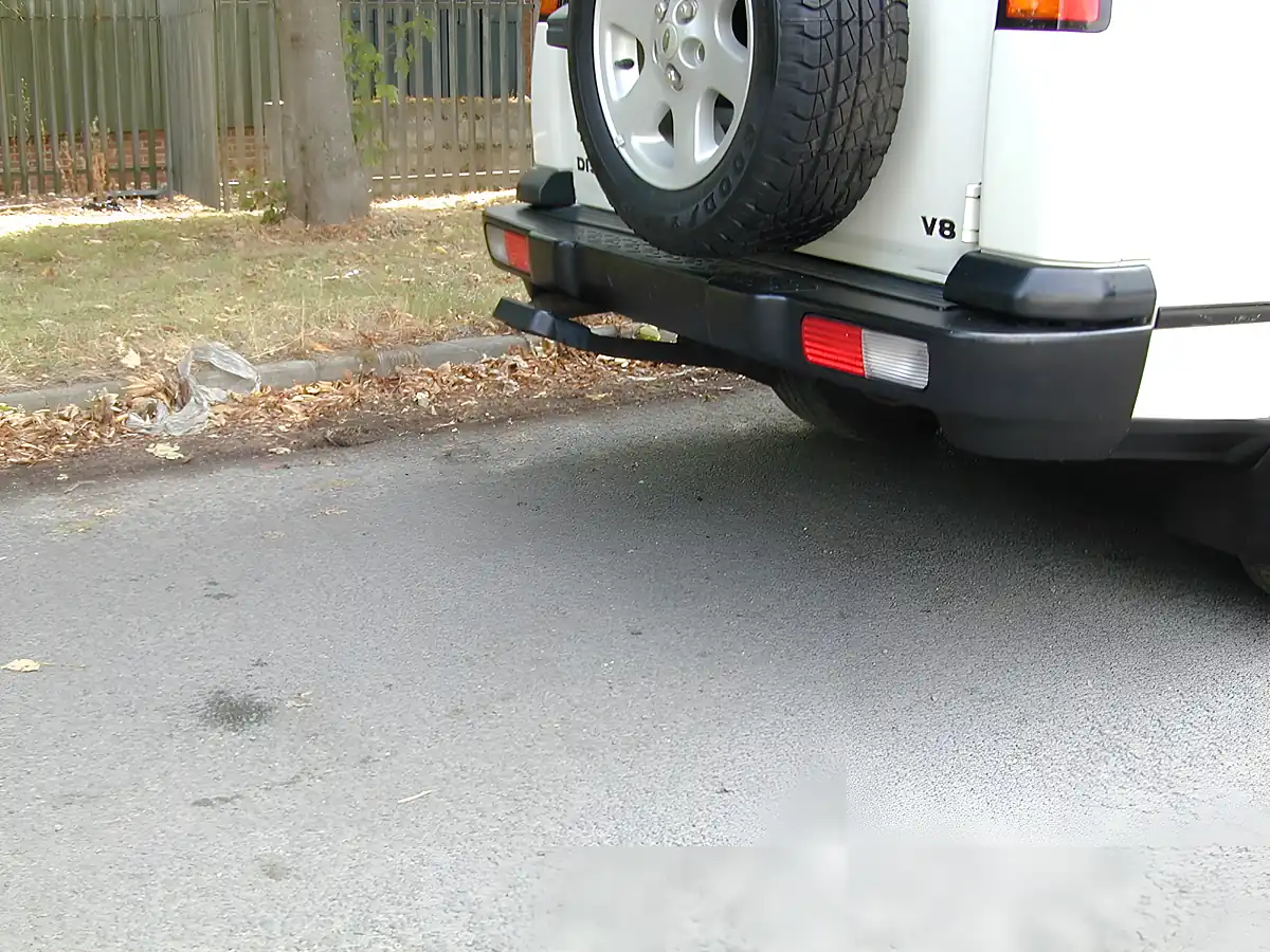 Used 2003 Land Rover Discovery Hse White - Interior and Exterior details 9