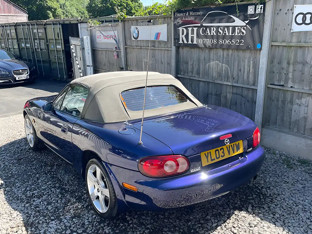 Used 2003 Mazda MX-5 Nevada Blue - Interior and Exterior details 13