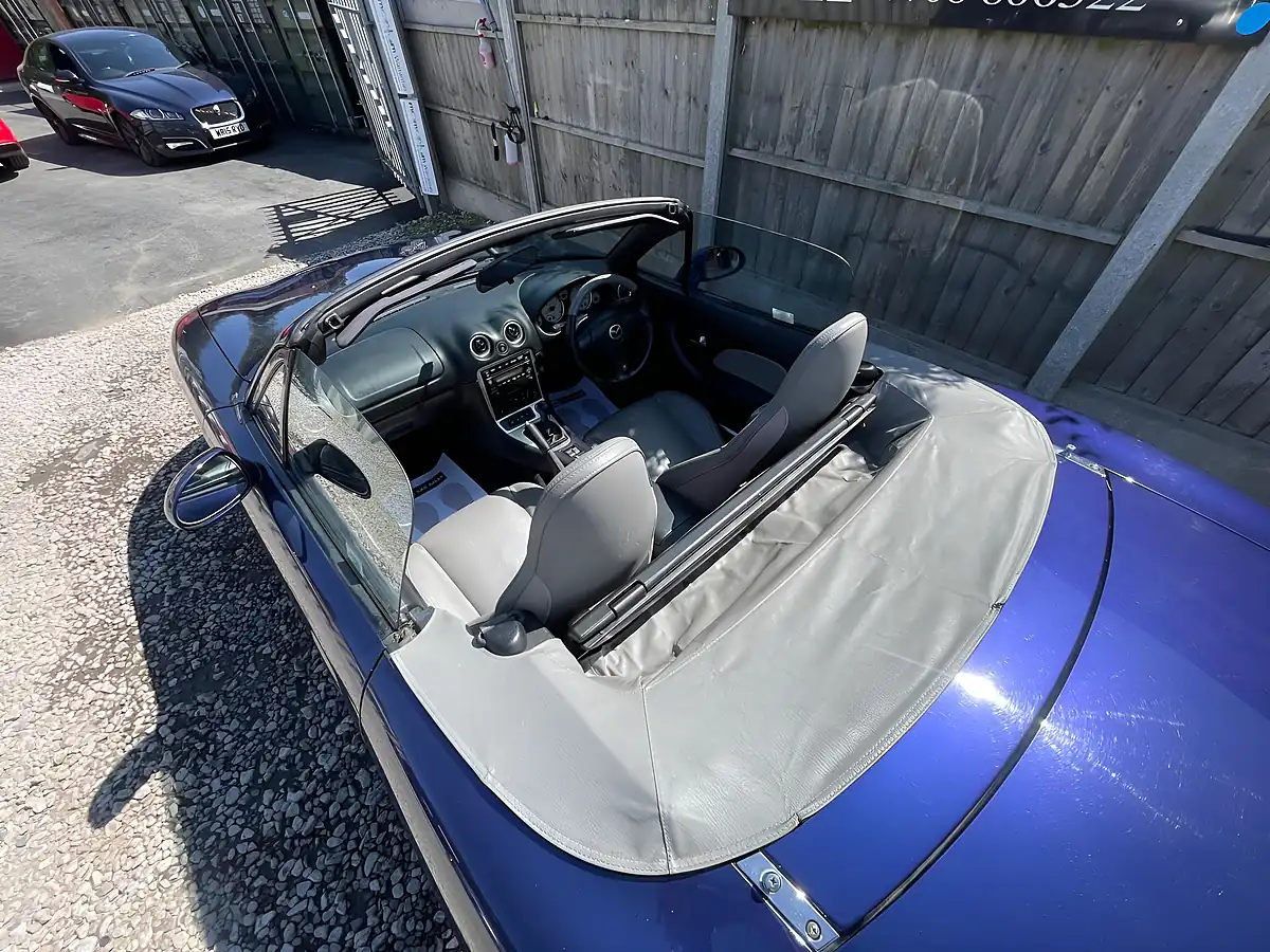 Used 2003 Mazda MX-5 Nevada Blue - Interior and Exterior details 14