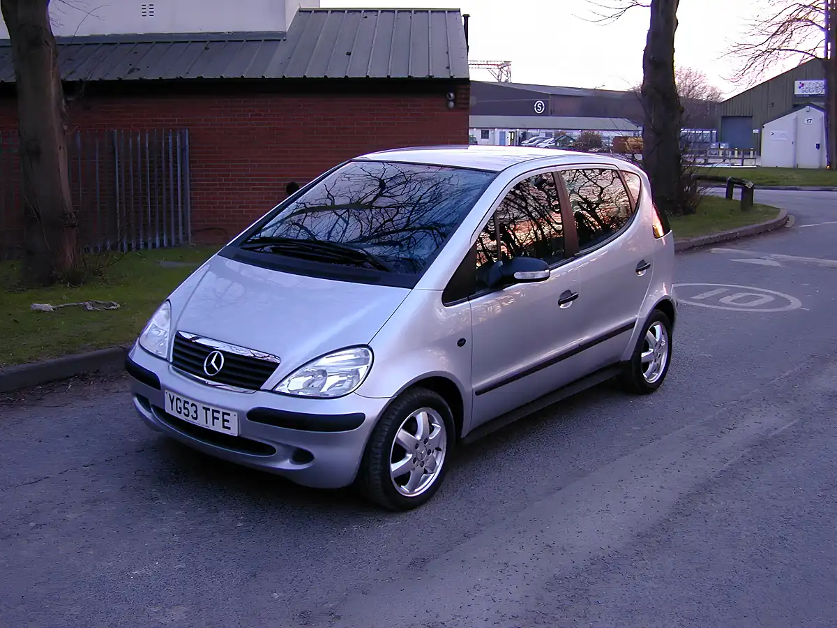 Used 2003 Mercedes-Benz a Class Classic Se Lwb Silver - Interior and Exterior details 8