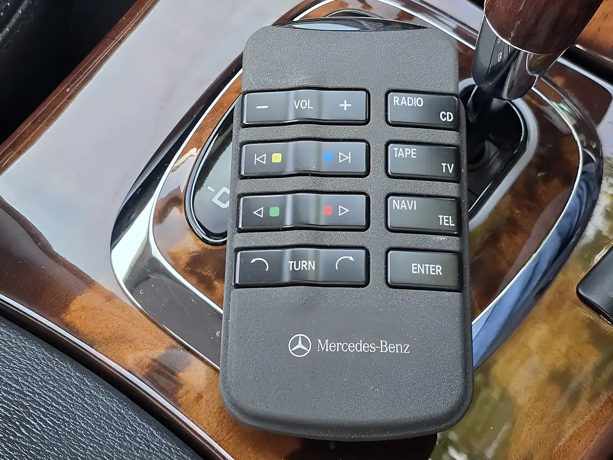Used 2003 Mercedes-Benz Cl CL500 Brilliant Silver - Interior and Exterior details 18