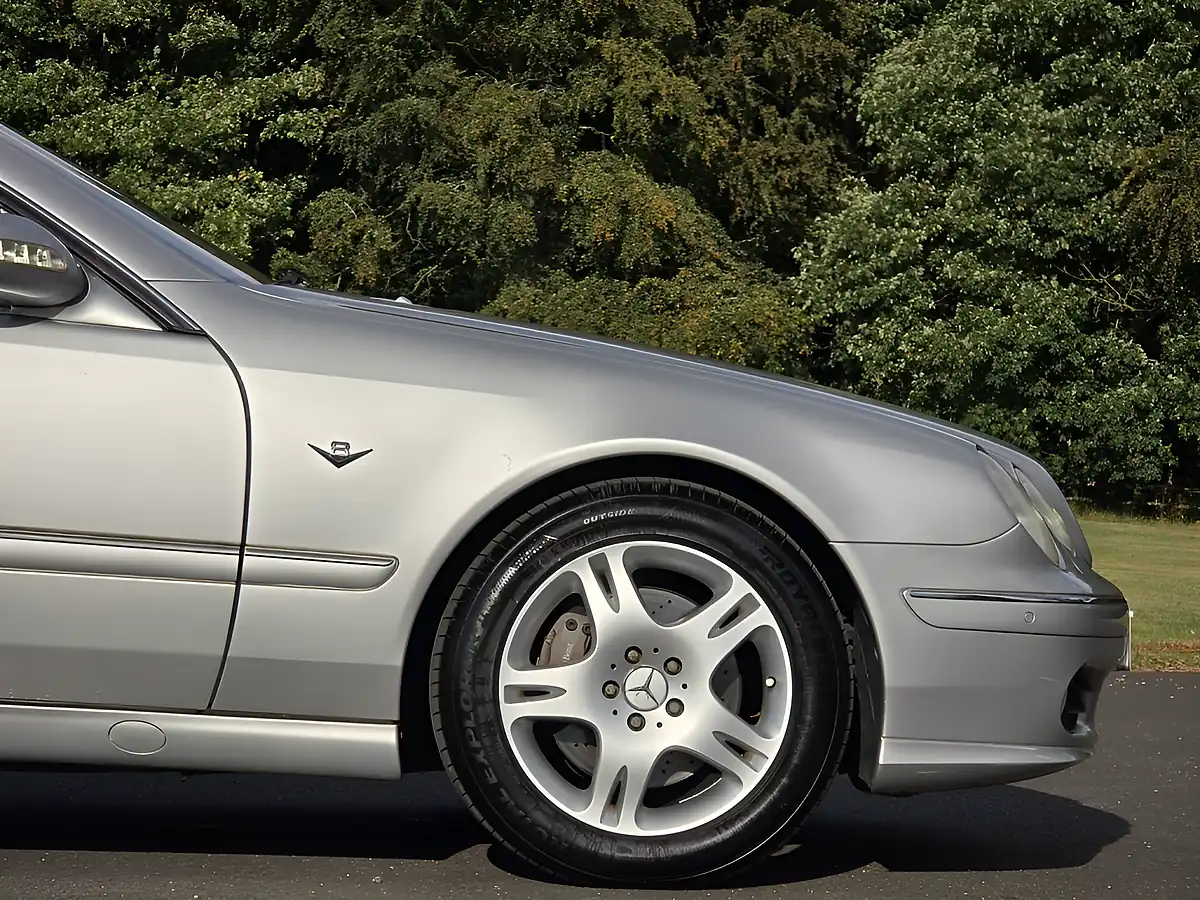 Used 2003 Mercedes-Benz Cl CL500 Brilliant Silver - Interior and Exterior details 9