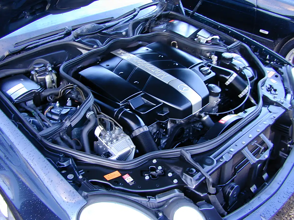Used 2003 Mercedes-Benz E Class Estate Dark Blue Metallic - Interior and Exterior details 13