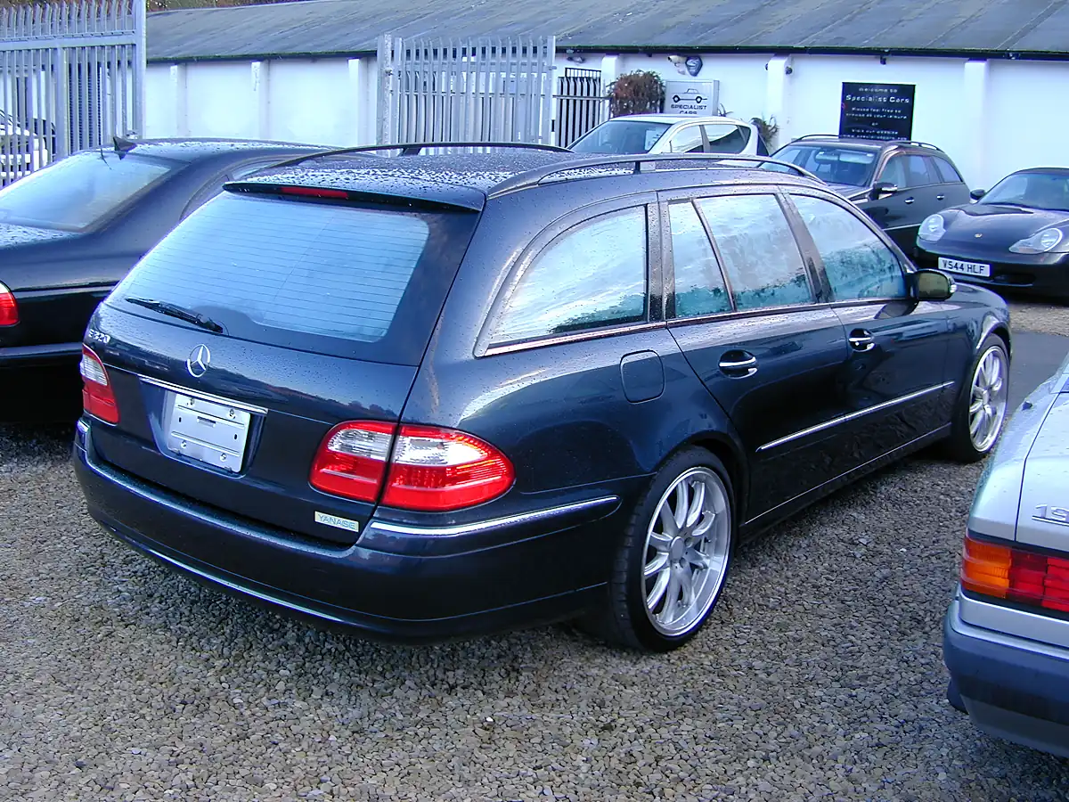 Used 2003 Mercedes-Benz E Class Estate Dark Blue Metallic - Interior and Exterior details 2