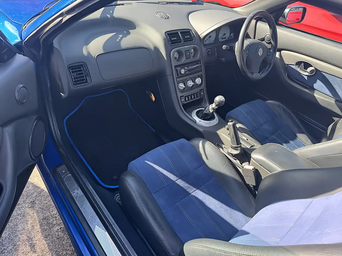 Used 2003 MG Tf Cool Blue Blue - Interior and Exterior details 19