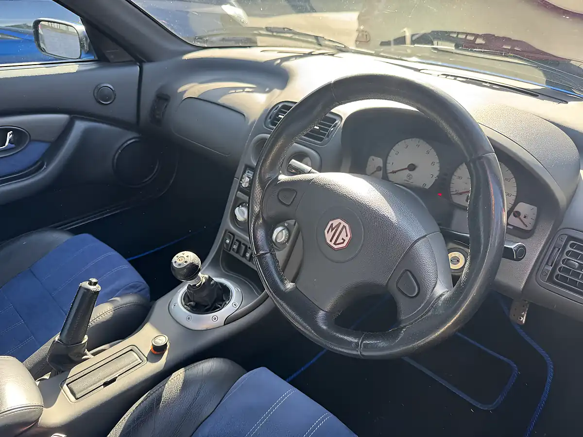 Used 2003 MG Tf Cool Blue Blue - Interior and Exterior details 8