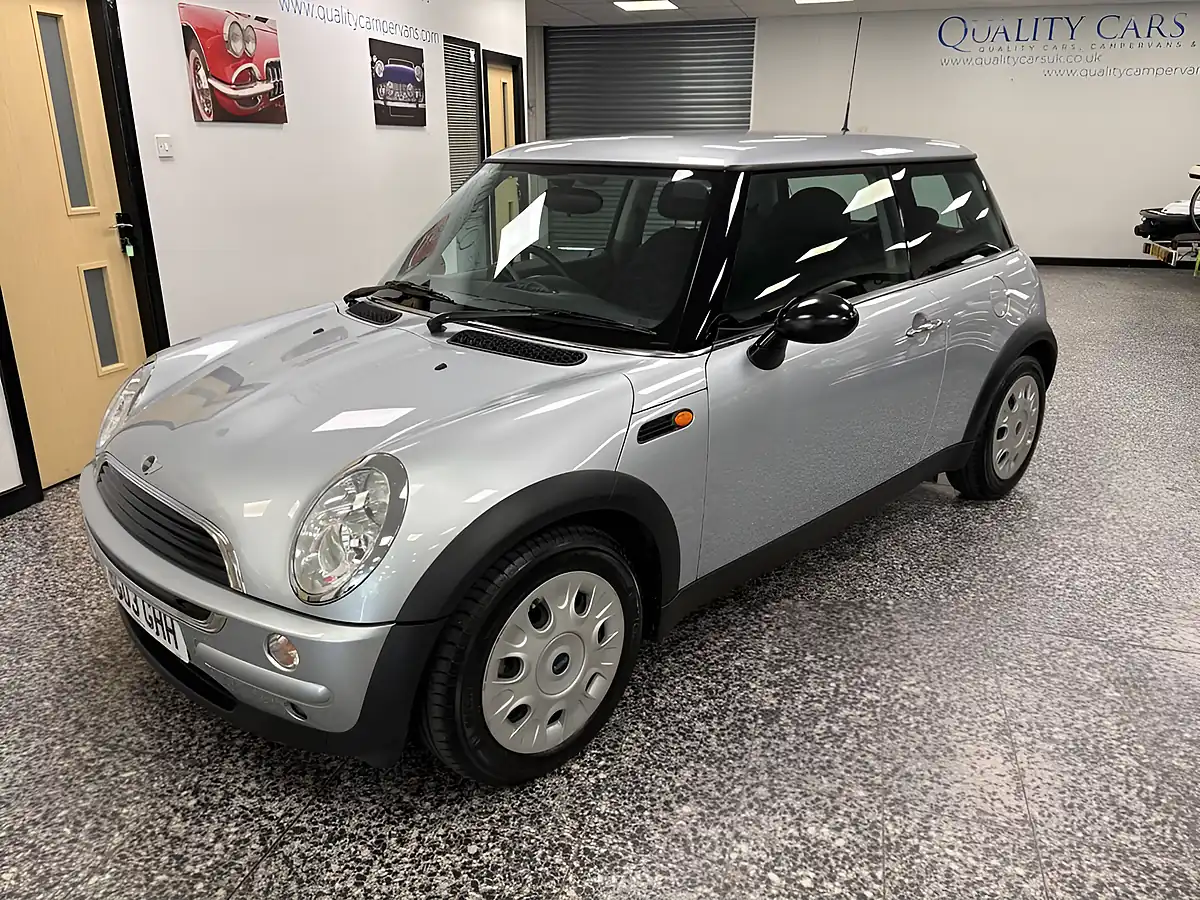 Used 2003 MINI Hatch One Silver - Front View