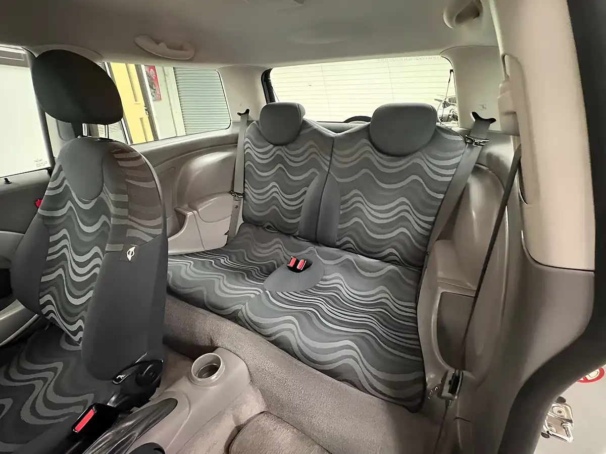 Used 2003 MINI Hatch One Silver - Interior and Exterior details 16