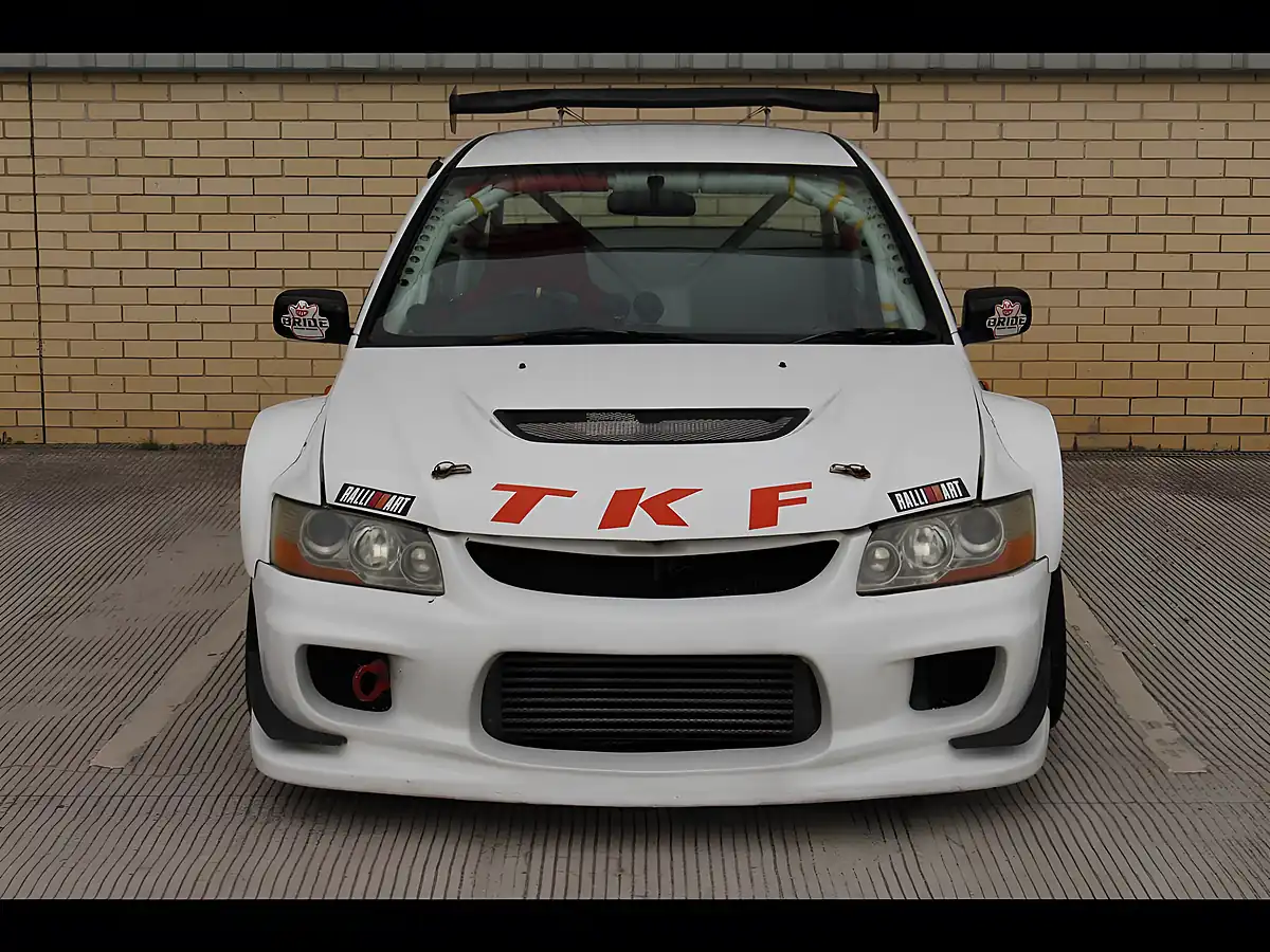 Used 2003 Mitsubishi Lancer Evo 8 RS Oem White - Interior and Exterior details 11