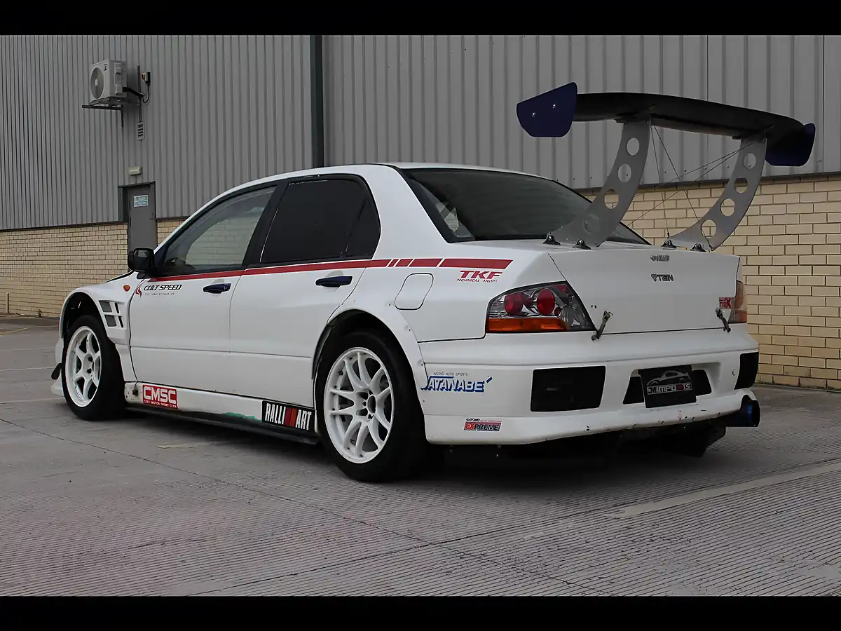 Used 2003 Mitsubishi Lancer Evo 8 RS Oem White - Interior and Exterior details 12