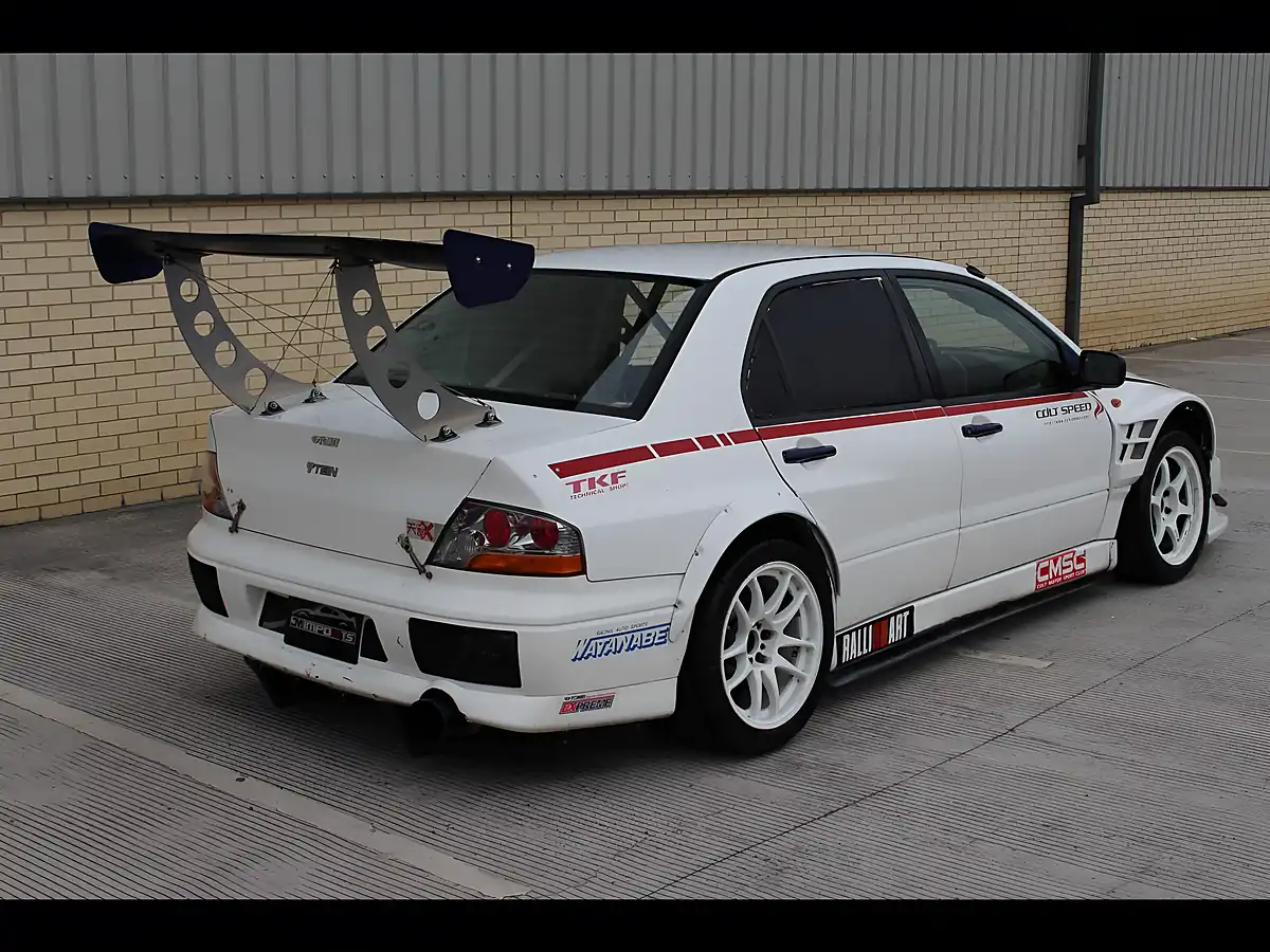 Used 2003 Mitsubishi Lancer Evo 8 RS Oem White - Interior and Exterior details 14