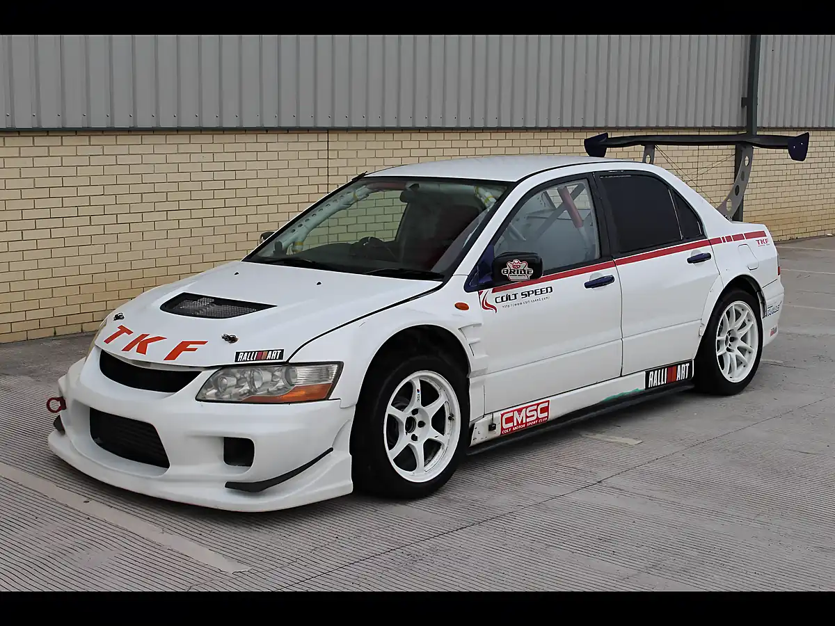 Used 2003 Mitsubishi Lancer Evo 8 RS Oem White - Interior and Exterior details 17