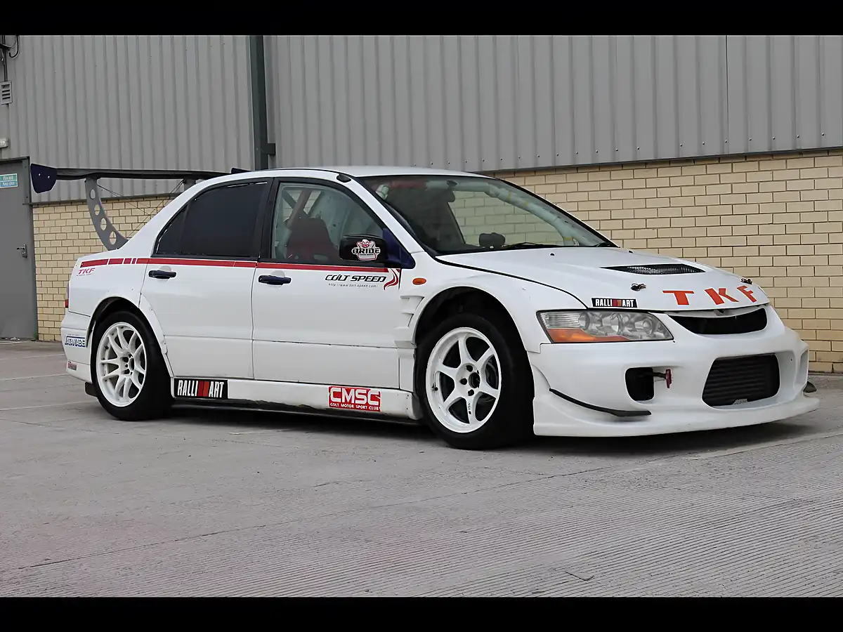 Used 2003 Mitsubishi Lancer Evo 8 RS Oem White - Interior and Exterior details 5