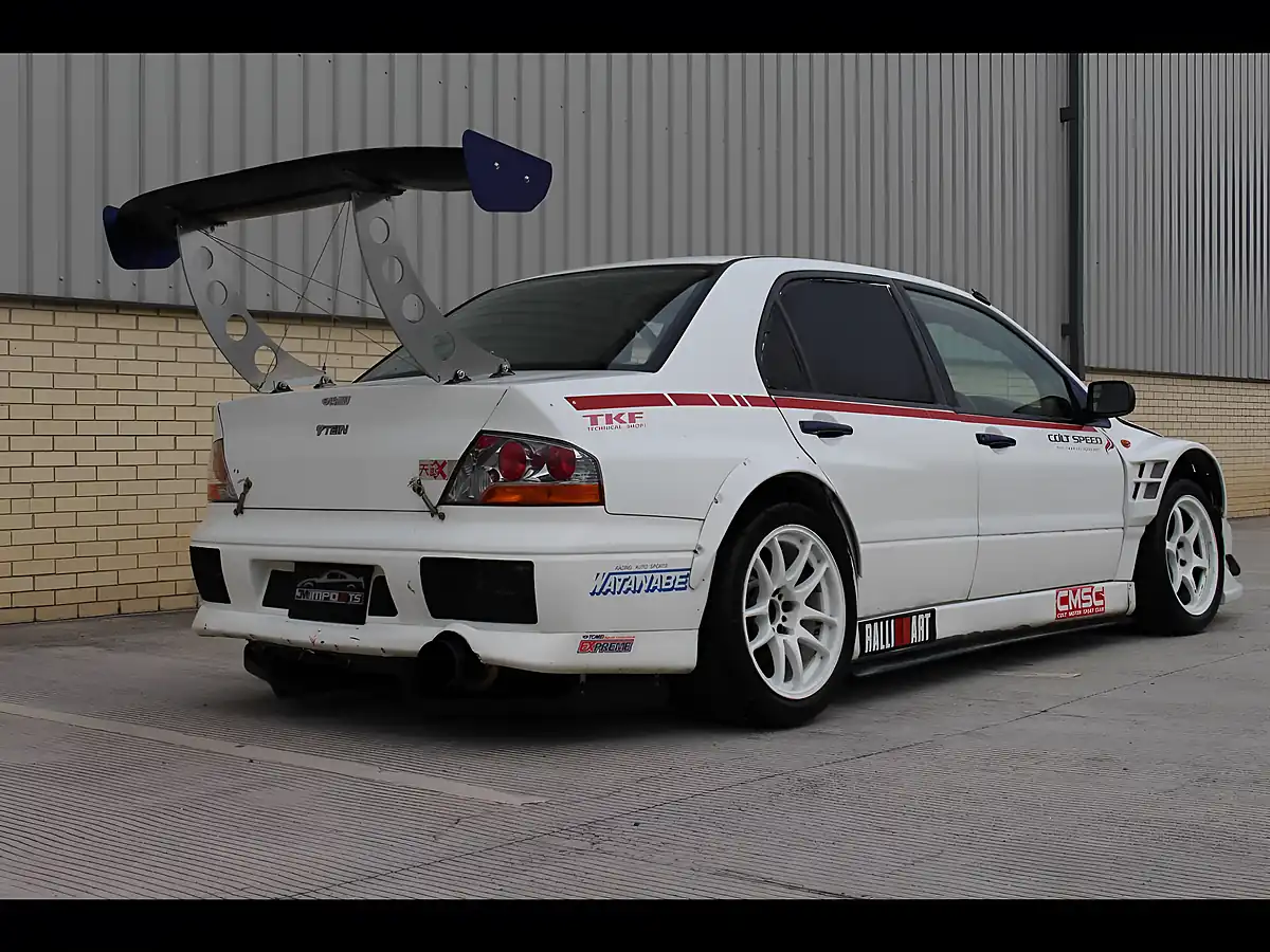 Used 2003 Mitsubishi Lancer Evo 8 RS Oem White - Interior and Exterior details 6