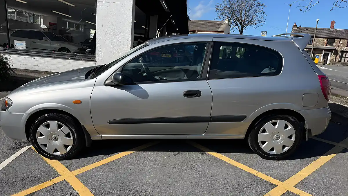 Used 2003 Nissan Almera Pulse Silver - Interior and Exterior details 13