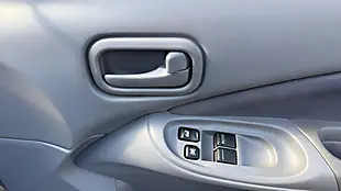 Used 2003 Nissan Almera Pulse Silver - Interior and Exterior details 14