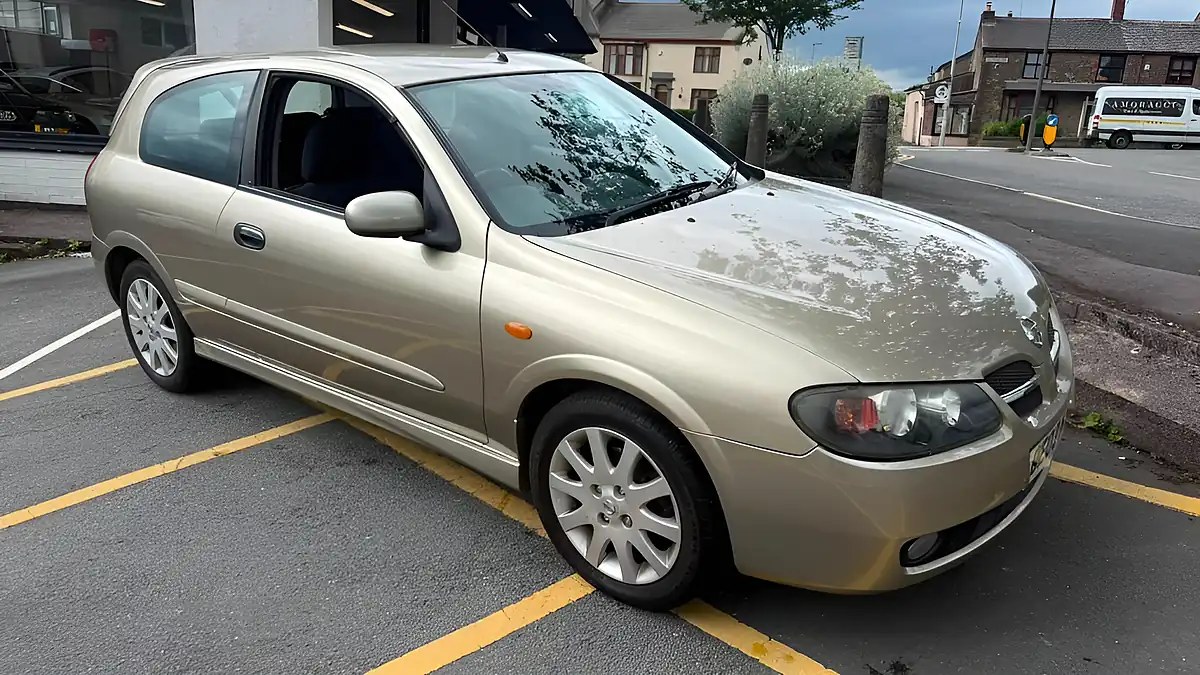 Used 2003 Nissan Almera Sxe Gold - Front View
