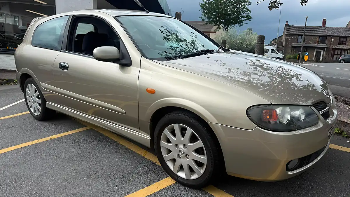 Used 2003 Nissan Almera Sxe Gold - Interior and Exterior details 11