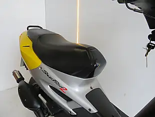 Used 2003 Peugeot Speedfight 125 Yellow - Interior and Exterior details 10