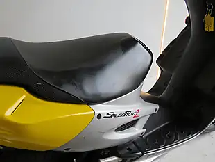 Used 2003 Peugeot Speedfight 125 Yellow - Interior and Exterior details 12