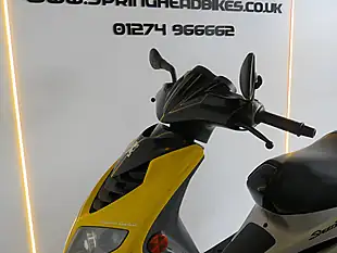 Used 2003 Peugeot Speedfight 125 Yellow - Interior and Exterior details 16