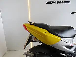Used 2003 Peugeot Speedfight 125 Yellow - Interior and Exterior details 2