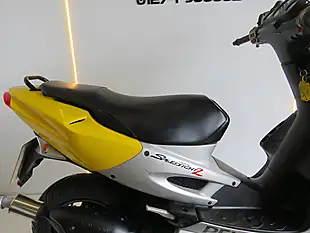 Used 2003 Peugeot Speedfight 125 Yellow - Interior and Exterior details 3
