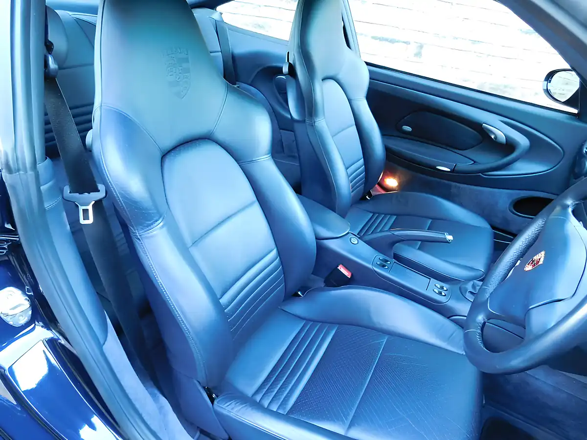 Used 2003 Porsche 911 Carrera 4 Midnight Blue - Interior and Exterior details 7