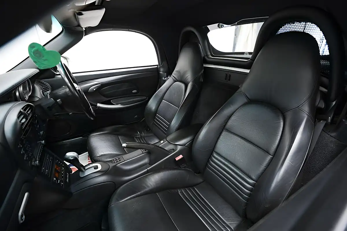 Used 2003 Porsche Boxster 986 S Silver - Interior and Exterior details 18