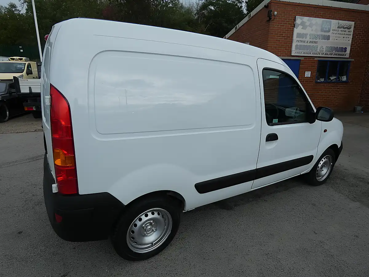 Used 2003 Renault Kangoo SL16P White - Interior and Exterior details 14