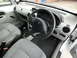 Used 2003 Renault Kangoo SL16P White - Interior and Exterior details 16