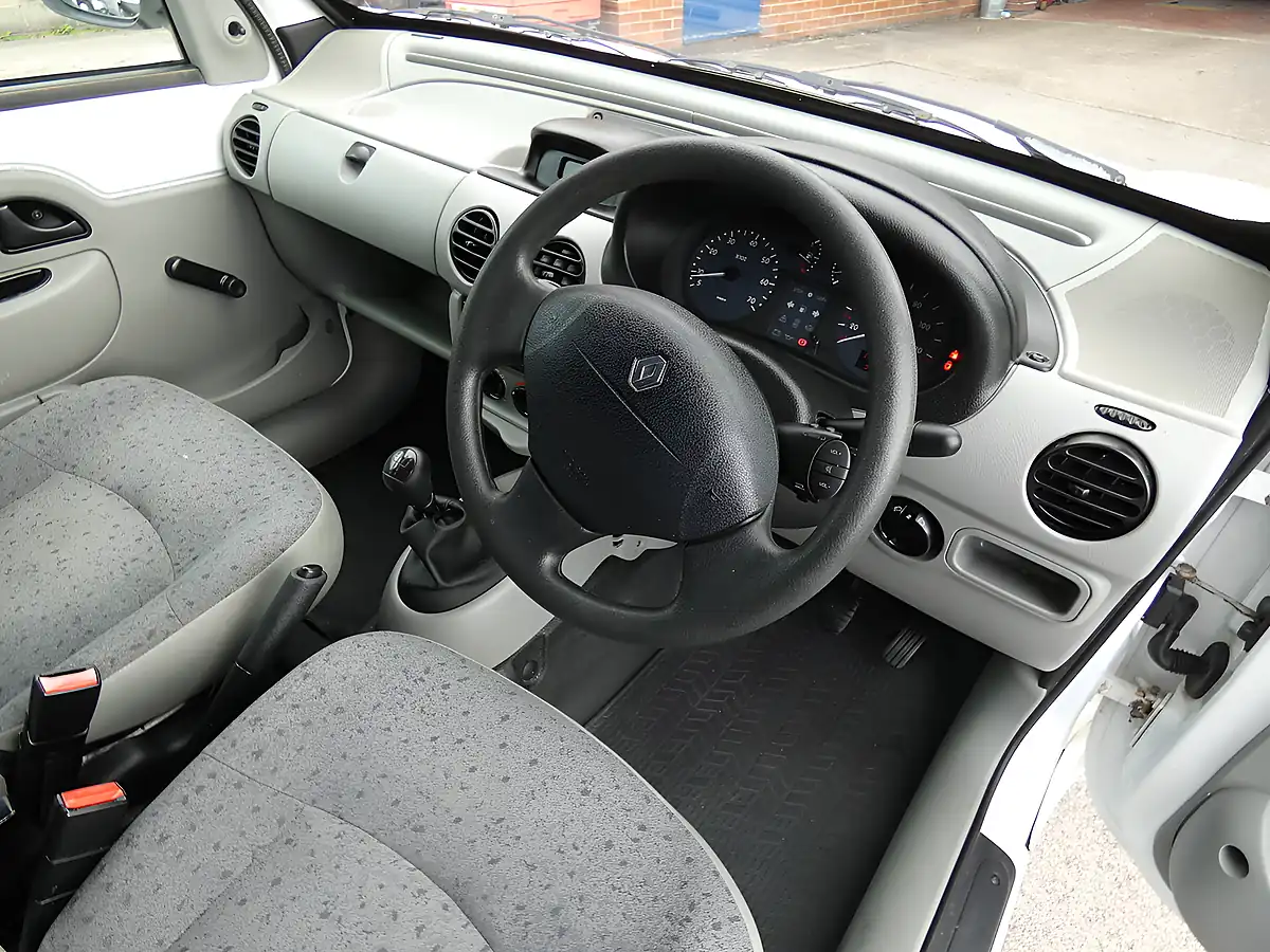 Used 2003 Renault Kangoo SL16P White - Interior and Exterior details 16