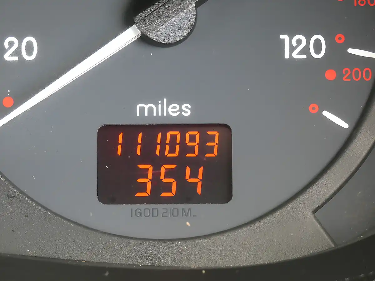 Used 2003 Renault Kangoo SL16P White - Interior and Exterior details 6
