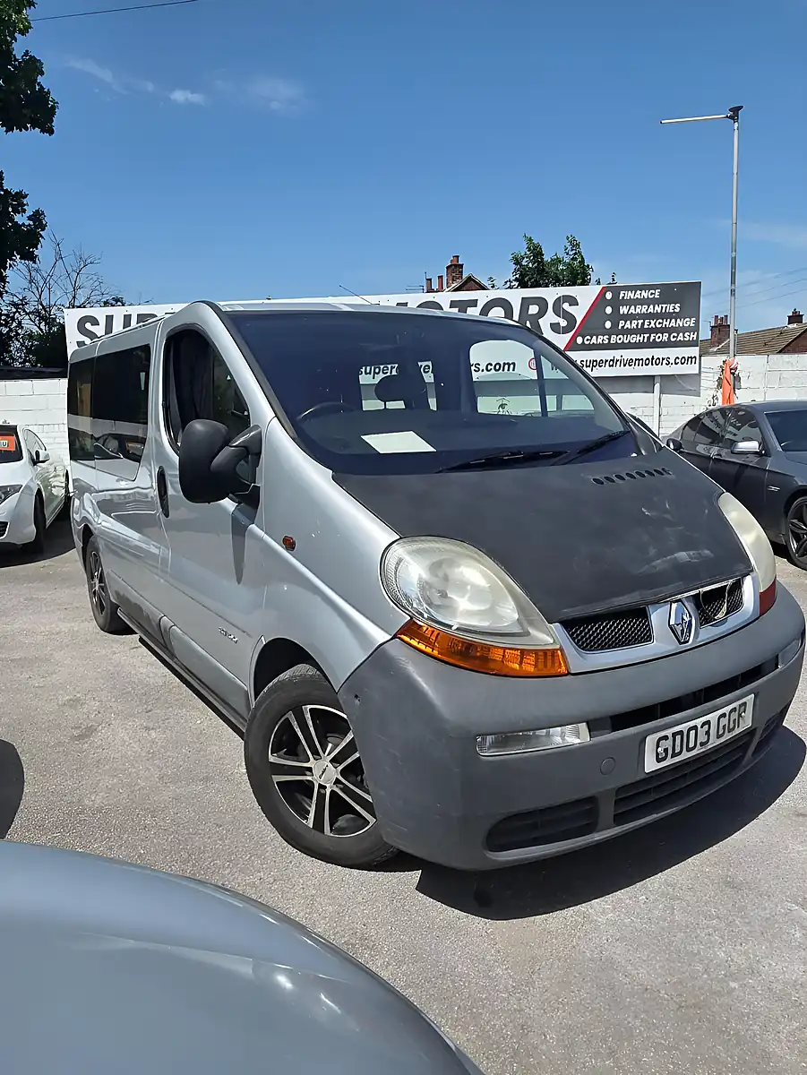Used 2003 Renault Trafic SL27 Silver - Front View