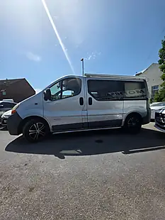 Used 2003 Renault Trafic SL27 Silver - Interior and Exterior details 4