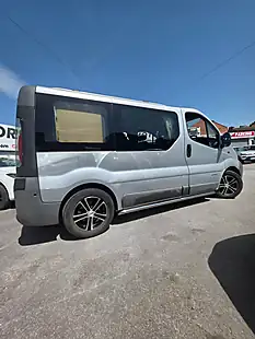 Used 2003 Renault Trafic SL27 Silver - Interior and Exterior details 7