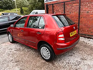 Used 2003 Skoda Fabia Comfort Orange - Interior and Exterior details 3