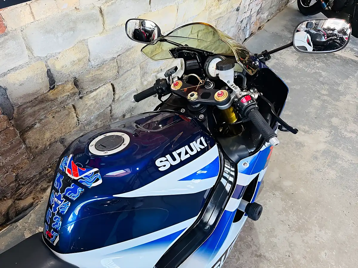 Used 2003 Suzuki Gsx-R1000 K3 Blue - Interior and Exterior details 8