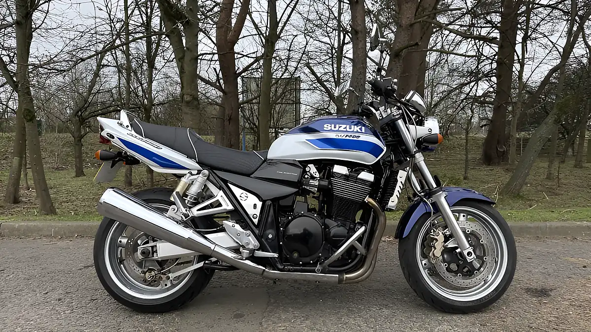 Used 2003 Suzuki GSX1400 K3 Blue/White - Front View