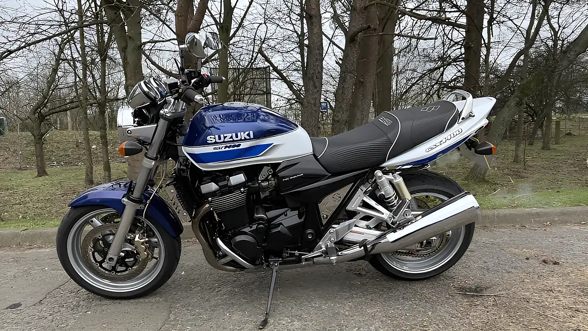 Used 2003 Suzuki GSX1400 K3 Blue/White - Interior and Exterior details 2