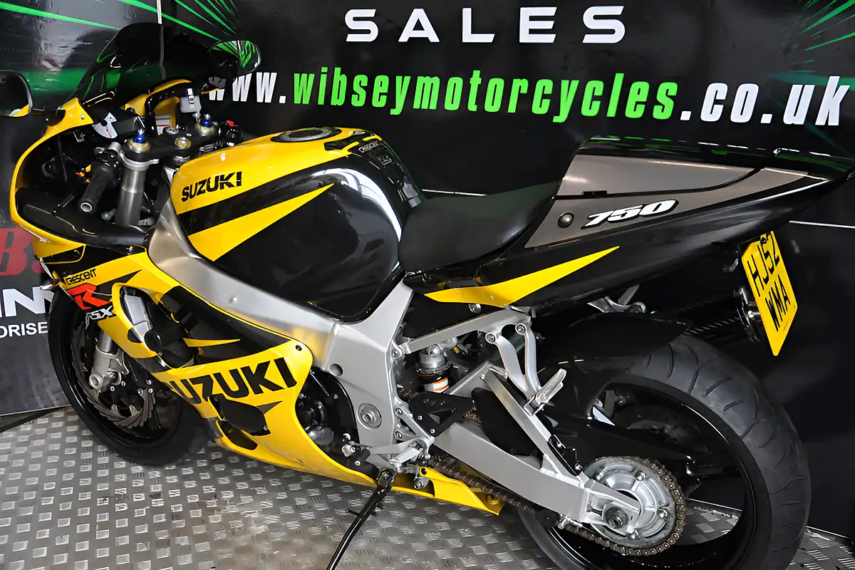 Used 2003 Suzuki GSXR750 Yellow - Interior and Exterior details 11