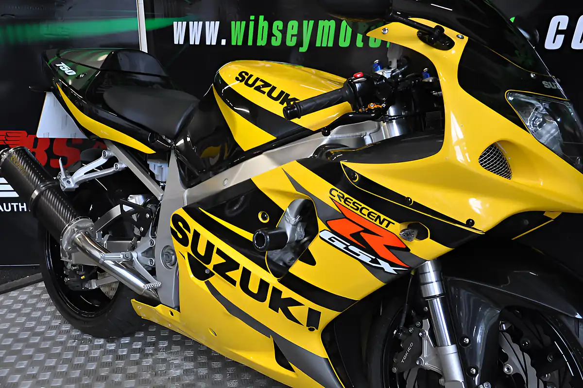Used 2003 Suzuki GSXR750 Yellow - Interior and Exterior details 14
