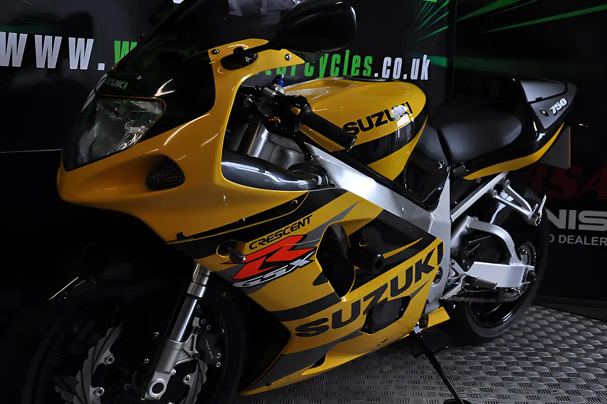 Used 2003 Suzuki GSXR750 Yellow - Interior and Exterior details 6