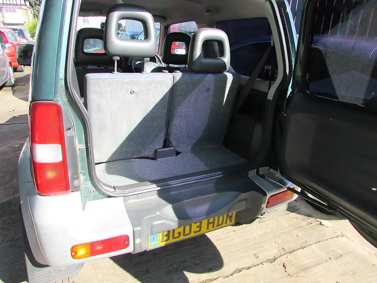Used 2003 Suzuki Jimny Jlx Green - Interior and Exterior details 9