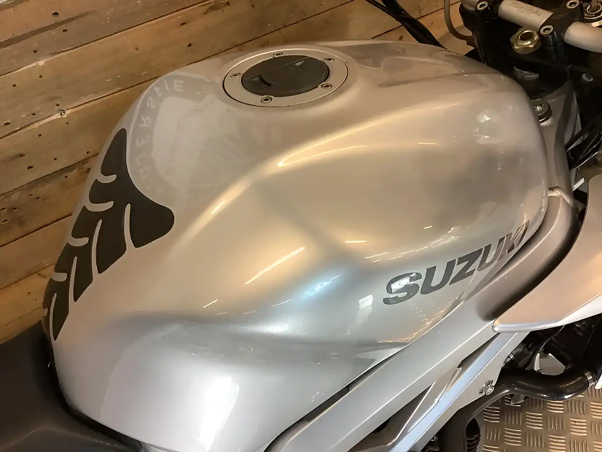 Used 2003 Suzuki Sv S - Interior and Exterior details 12