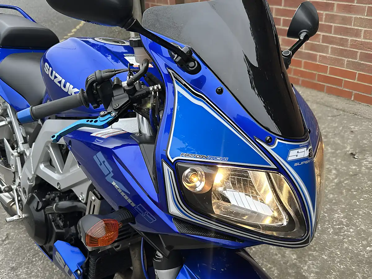 Used 2003 Suzuki SV1000 SK3 Blue - Interior and Exterior details 11